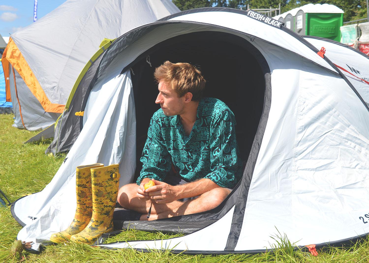 Review: Quechua Two Seconds Easy Fresh&Black Pop-Up Tent, Decathlon