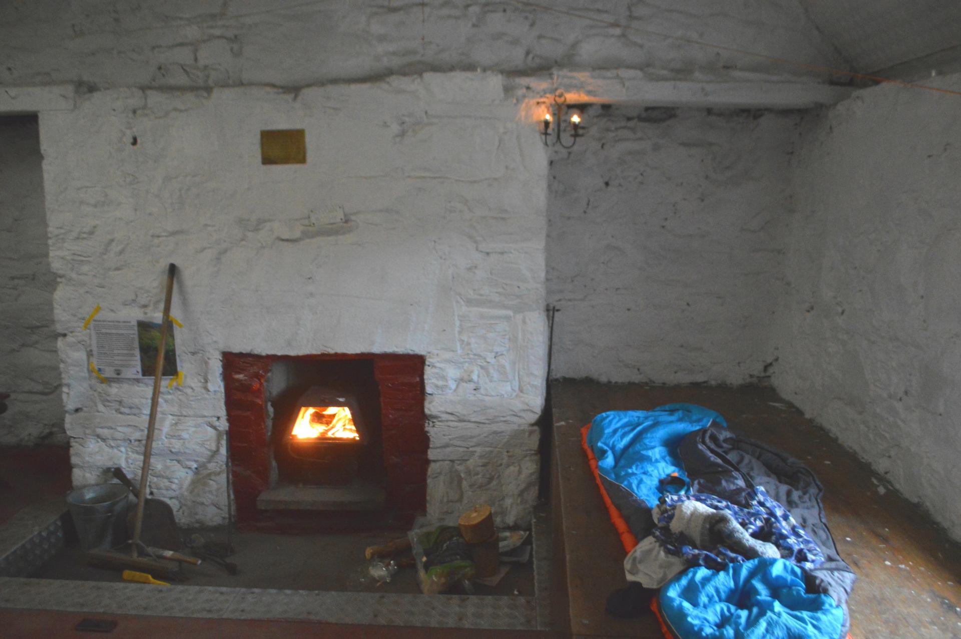 Scottish bothy walk - Ryvoan perfect beginner's bothy in the Highlands