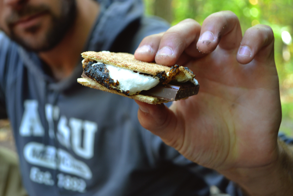 How to: make American s’mores by the campfire